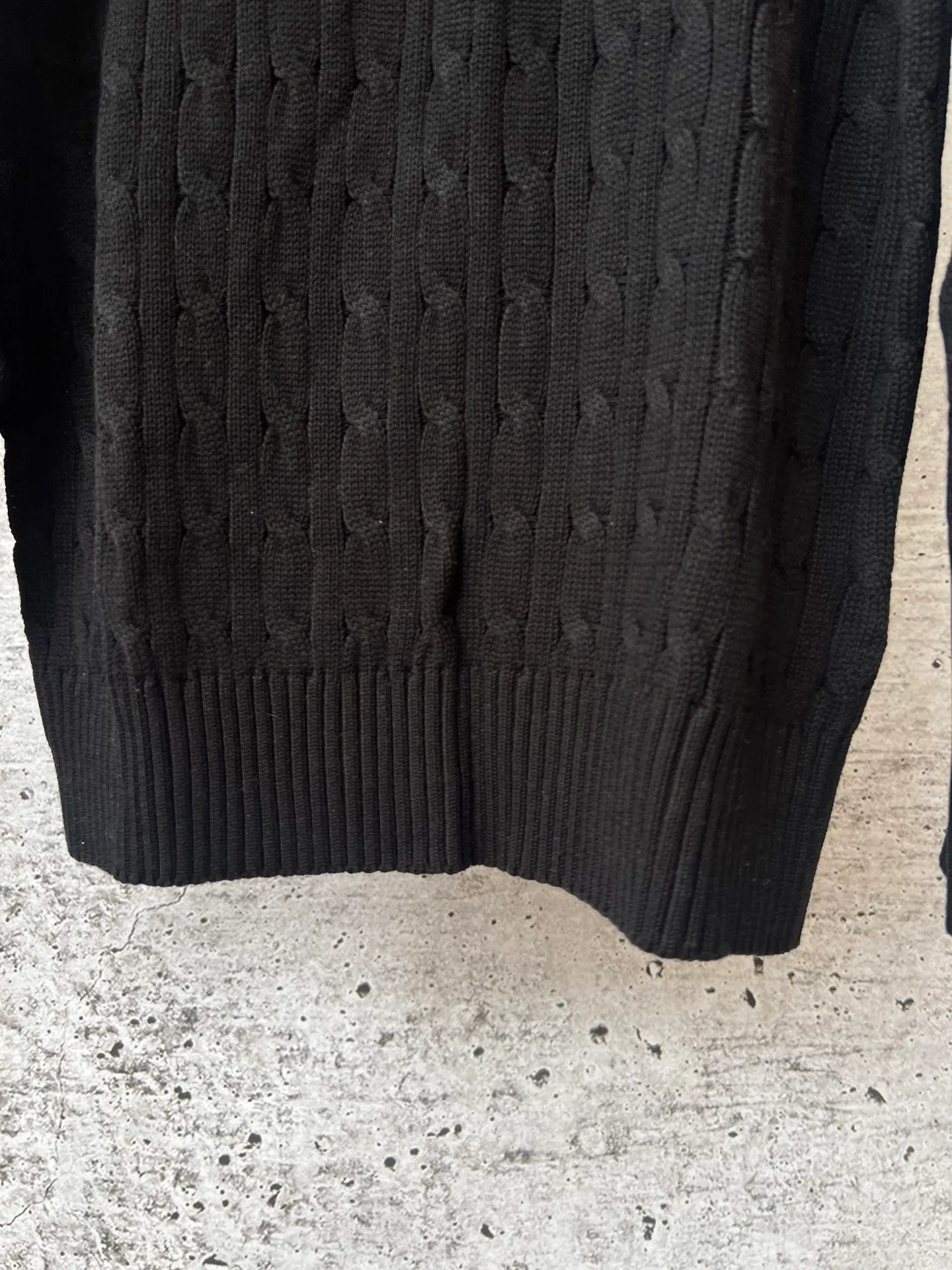 P240 Ralph Lauren fall lapel unisex polo sweater, made of the same pure cotton washed fabric as the original, all craftsmanship details restored to the original, buttoned lapel upper body with a lazy old money style